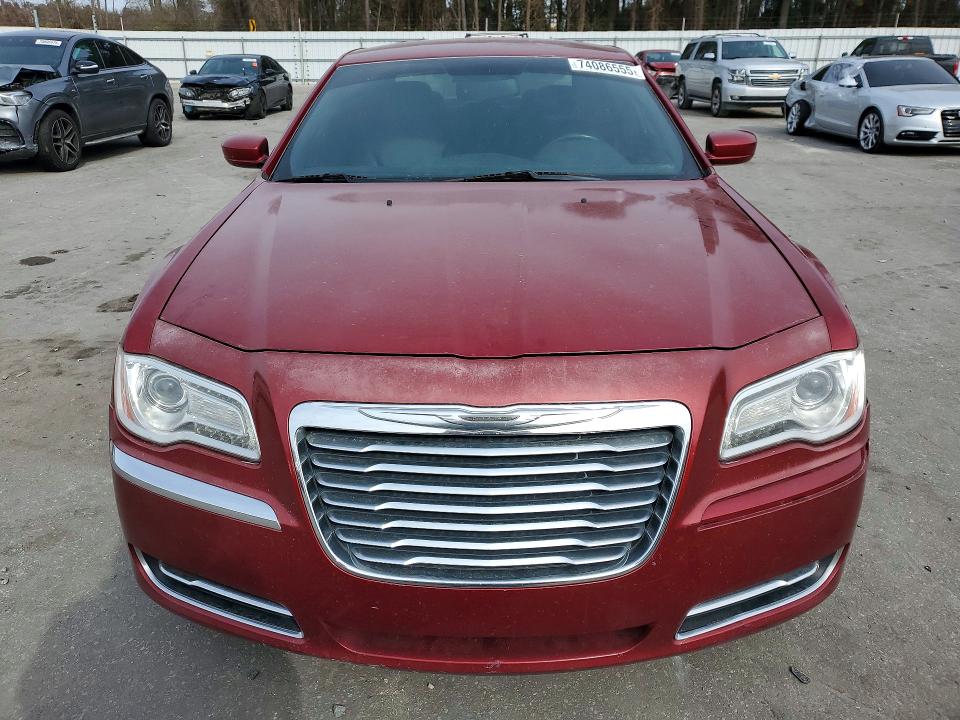 Photo 5 from auction – 2013 CHRYSLER 300 with VIN 2C3CCAAG5DH572399