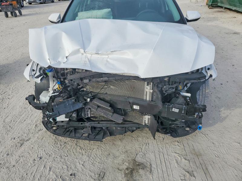 Photo 11 from auction – 2024 HYUNDAI ELANTRA BL with VIN KMHLM4DJ4RU093490