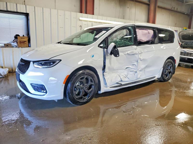 CHRYSLER PACIFICA H 2023 with VIN 2C4RC1L70PR604435 - Photo from auction