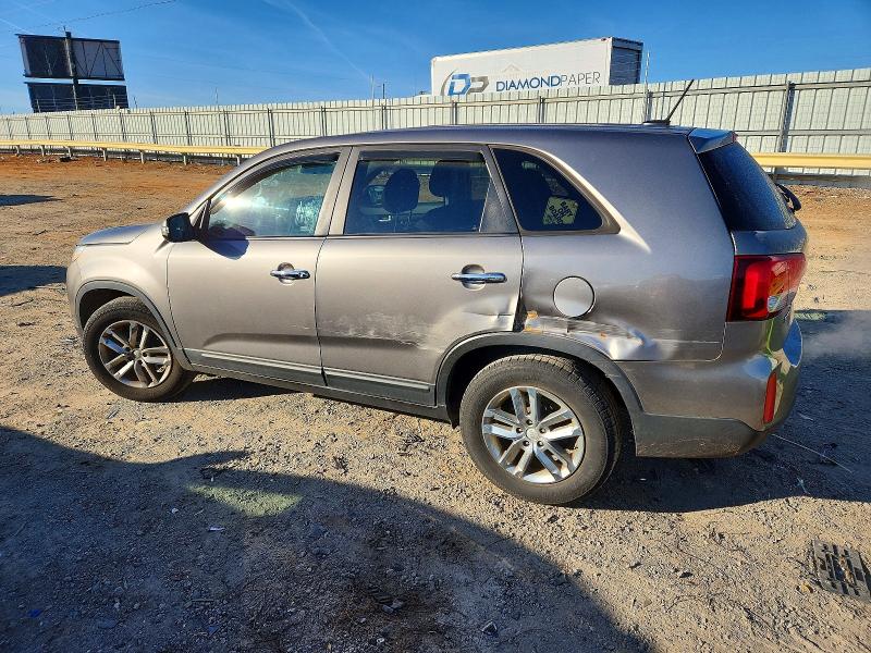 Photo 2 from auction – 2015 KIA SORENTO LX with VIN 5XYKT3A6XFG631409