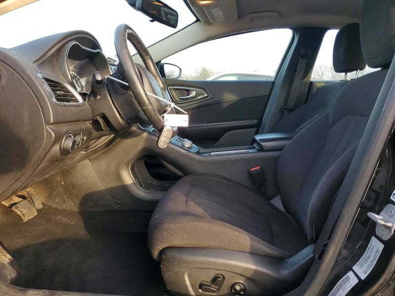 Photo 7 from auction – 2015 CHRYSLER 200 LIMITE with VIN 1C3CCCAB7FN534649