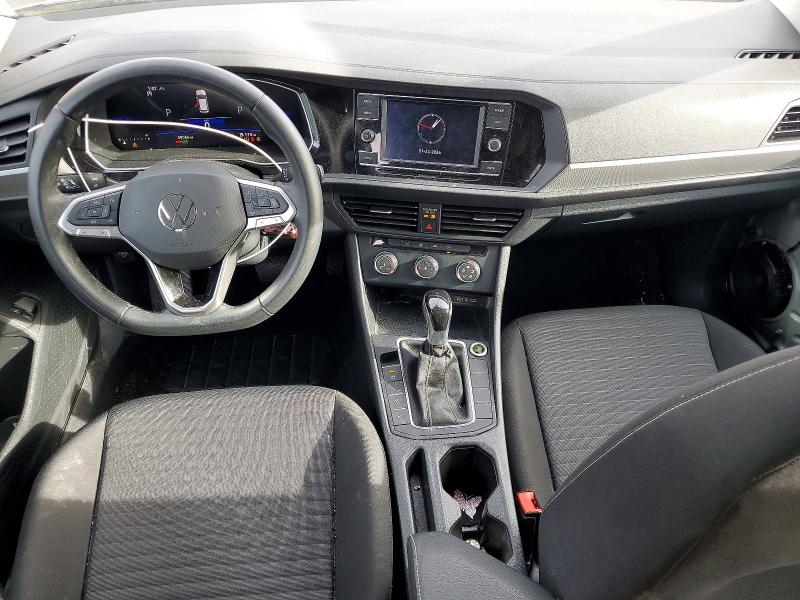 Photo 8 from auction – 2024 VOLKSWAGEN JETTA with VIN 3VW5M7BU0RM071497