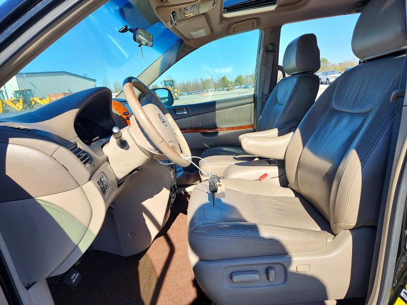 Photo 7 from auction – 2010 TOYOTA SIENNA with VIN 5TDYK4CC7AS311949