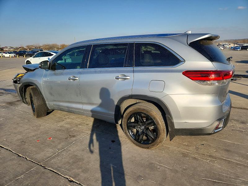 Photo 2 from auction – 2018 TOYOTA HIGHLANDER with VIN 5TDDGRFH9JS042051