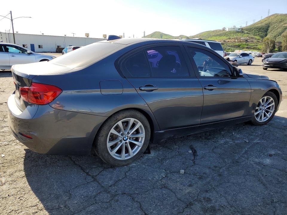 Photo 3 from auction – 2017 BMW 320 with VIN WBA8A9C51HK620283