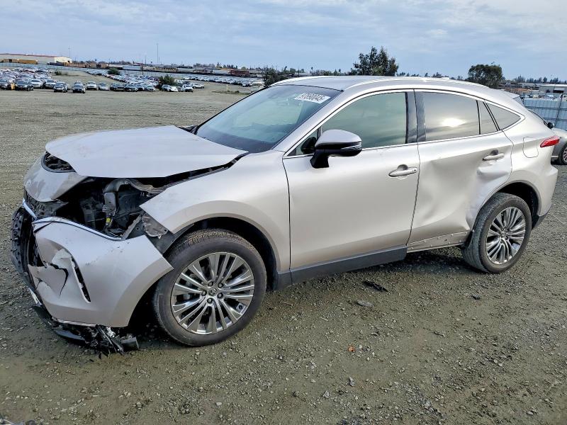 TOYOTA VENZA LE 2022 with VIN JTEAAAAH6NJ111483 - Photo from auction