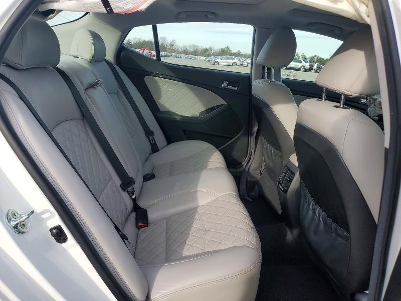 Photo 10 from auction – 2015 KIA OPTIMA SX with VIN 5XXGR4A64FG430491