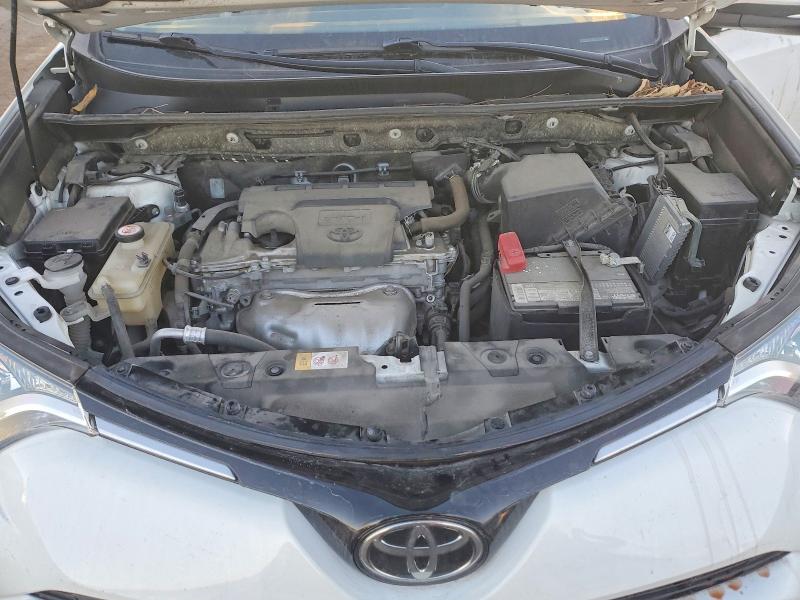 Photo 12 from auction – 2017 TOYOTA RAV4 XLE with VIN JTMRFREV8HD218366