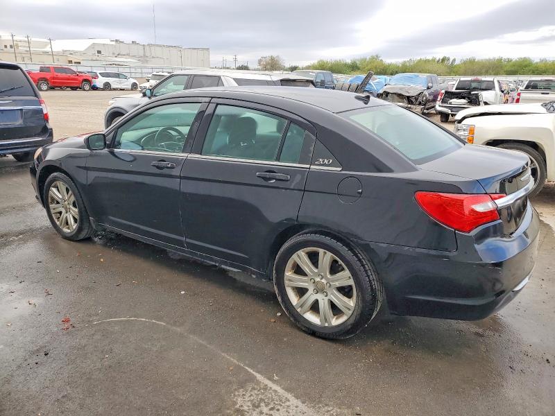 Photo 2 from auction – 2013 CHRYSLER 200 with VIN 1C3CCBBB8DN595871