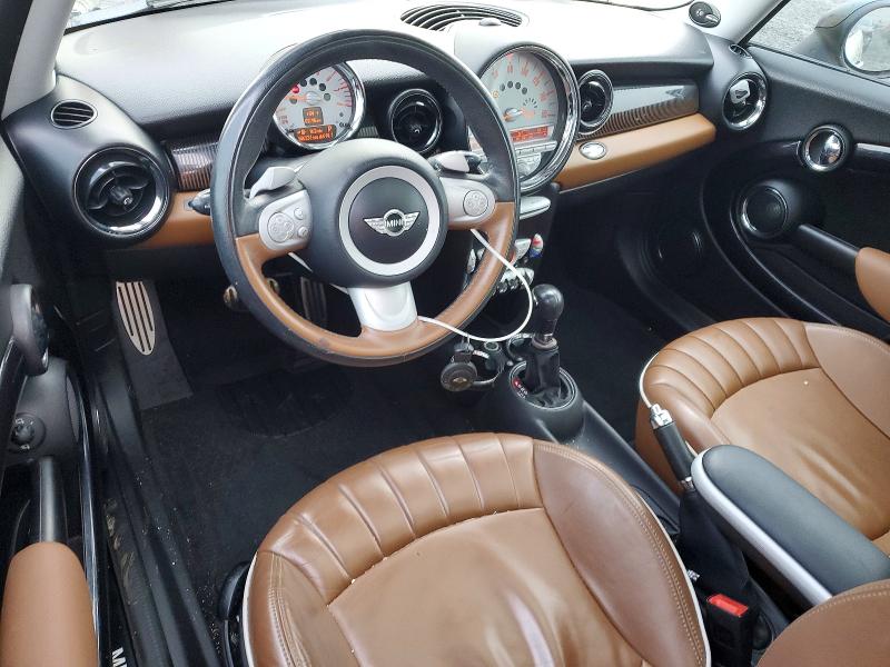 Photo 8 from auction – 2010 MINI COOPER S with VIN WMWMF7C58ATZ70739