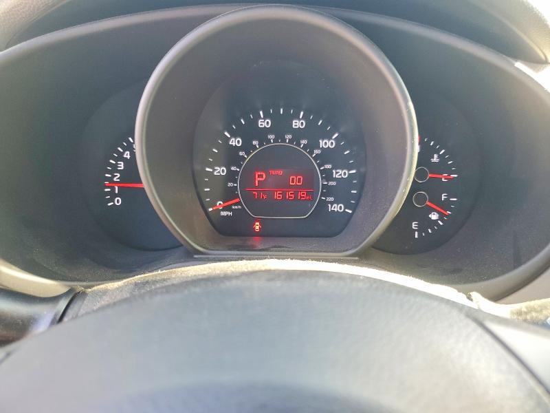 Photo 9 from auction – 2015 KIA SOUL with VIN KNDJN2A25F7201801