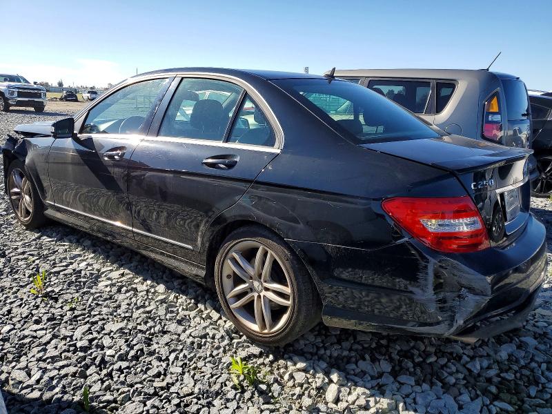 Photo 2 from auction – 2014 MERCEDES-BENZ C with VIN WDDGF4HB8EA964766