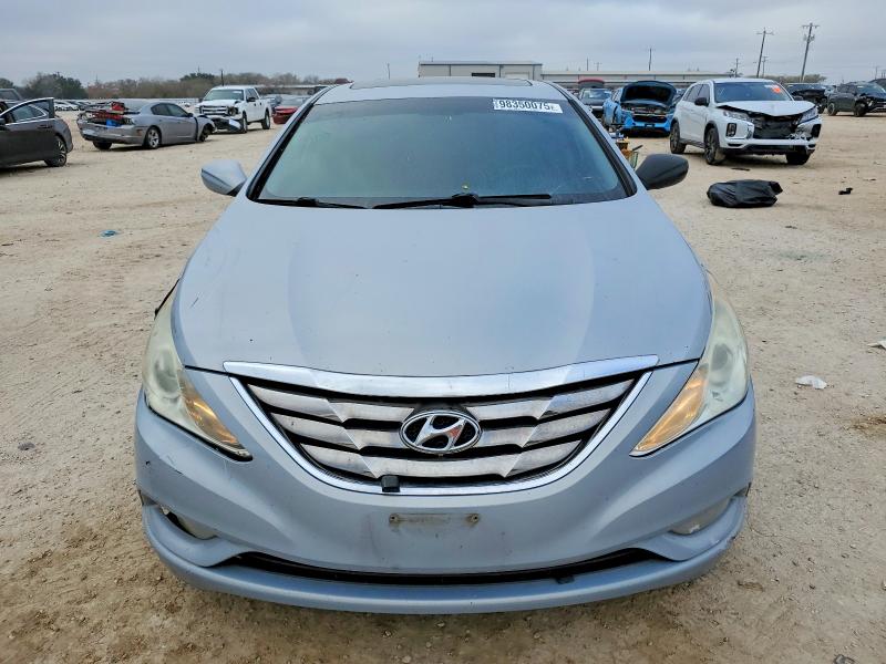 Photo 5 from auction – 2011 HYUNDAI SONATA with VIN 5NPEC4AC2BH142160