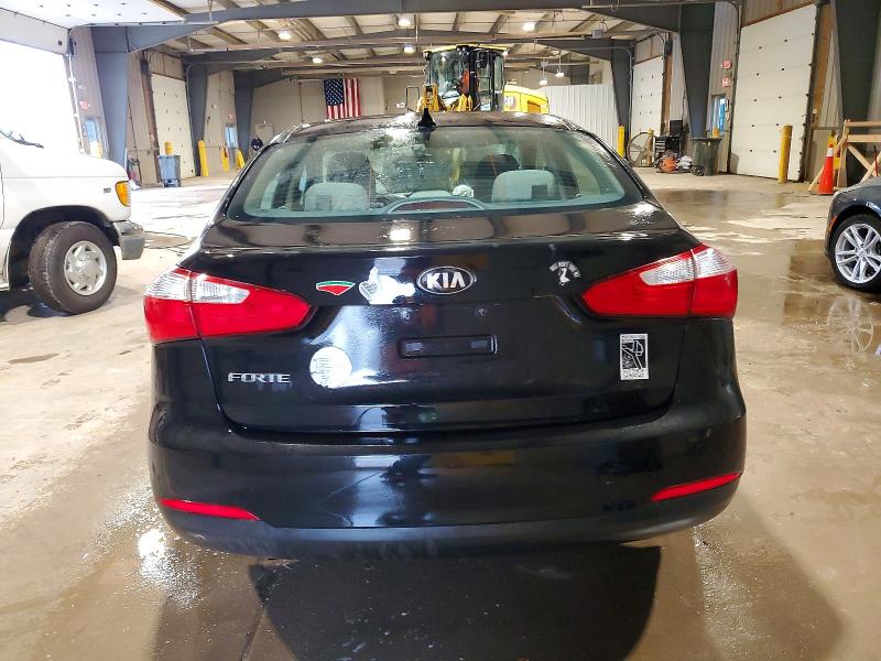 Photo 6 from auction – 2016 KIA FORTE LX with VIN KNAFK4A60G5552252