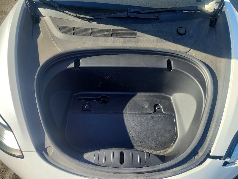 Photo 11 from auction – 2020 TESLA MODEL 3 with VIN 5YJ3E1EA7LF660676