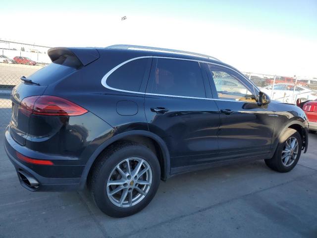 Photo 3 from auction – 2016 PORSCHE CAYENNE with VIN WP1AA2A28GLA03572