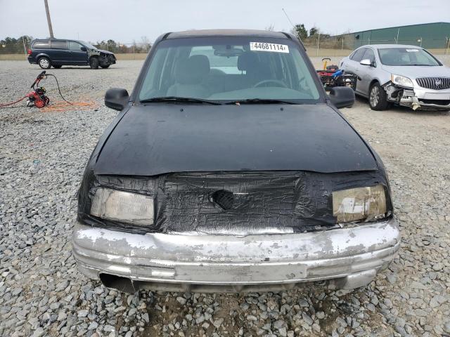 Photo 5 from auction – 2001 CHEVROLET TRACKER with VIN 2CNBE13C816953646