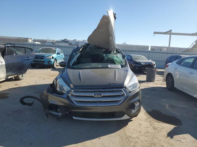 Photo 5 from auction – 2017 FORD ESCAPE SE with VIN 1FMCU9G91HUE28959