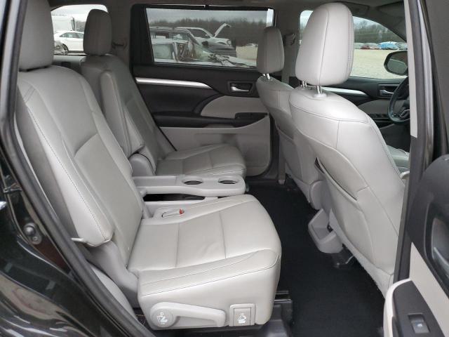 Photo 11 from auction – 2015 TOYOTA HIGHLANDER with VIN 5TDJKRFH3FS158984