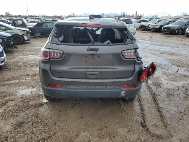 Photo 6 from auction – 2019 JEEP COMPASS LA with VIN 3C4NJDBB9KT623003