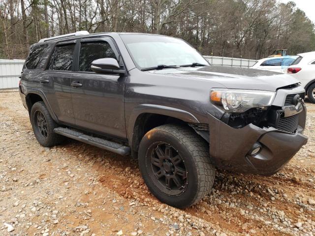Photo 4 from auction – 2017 TOYOTA 4RUNNER SR with VIN JTEZU5JR4H5158325
