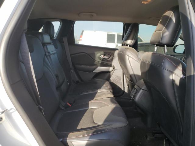 Photo 11 from auction – 2018 JEEP CHEROKEE T with VIN 1C4PJMBX1JD582598