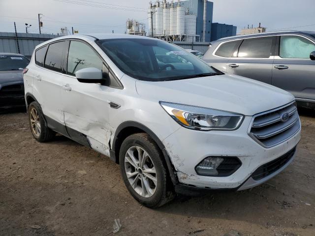 Photo 4 from auction – 2017 FORD ESCAPE SE with VIN 1FMCU9GD2HUC09870