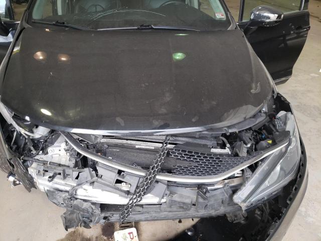 Photo 12 from auction – 2018 CHRYSLER PACIFICA L with VIN 2C4RC1GG3JR132457