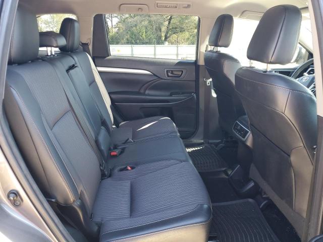 Photo 11 from auction – 2017 TOYOTA HIGHLANDER with VIN 5TDZZRFH3HS208946