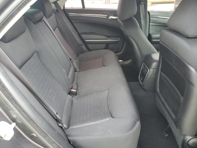 Photo 10 from auction – 2019 CHRYSLER 300 TOURIN with VIN 2C3CCAAG2KH610426