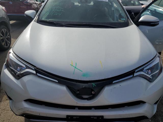 Photo 12 from auction – 2018 TOYOTA RAV4 LIMIT with VIN 2T3DFREV1JW783433