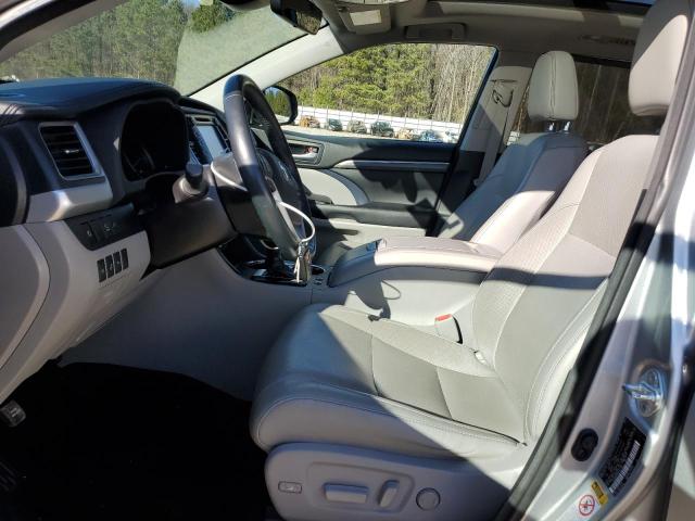 Photo 7 from auction – 2017 TOYOTA HIGHLANDER with VIN 5TDDGRFHXHS031182