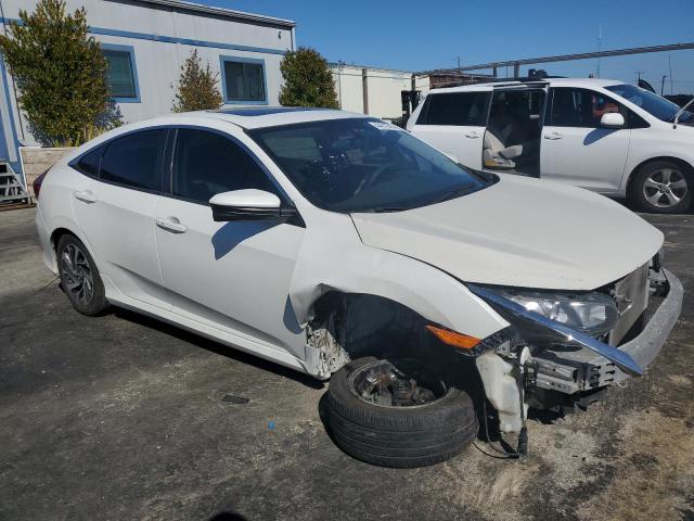 Photo 4 from auction – 2016 HONDA CIVIC EX with VIN 2HGFC2F71GH575538