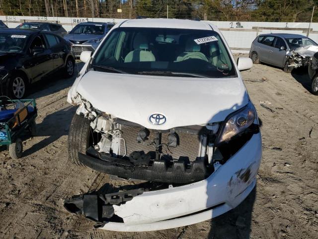 Photo 5 from auction – 2012 TOYOTA SIENNA LE with VIN 5TDKK3DC0CS185337