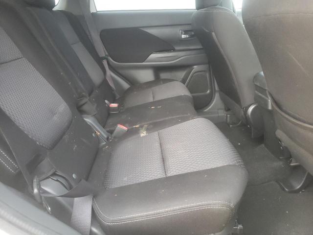 Photo 11 from auction – 2018 MITSUBISHI OUTLANDER with VIN JA4AD3A34JZ060728