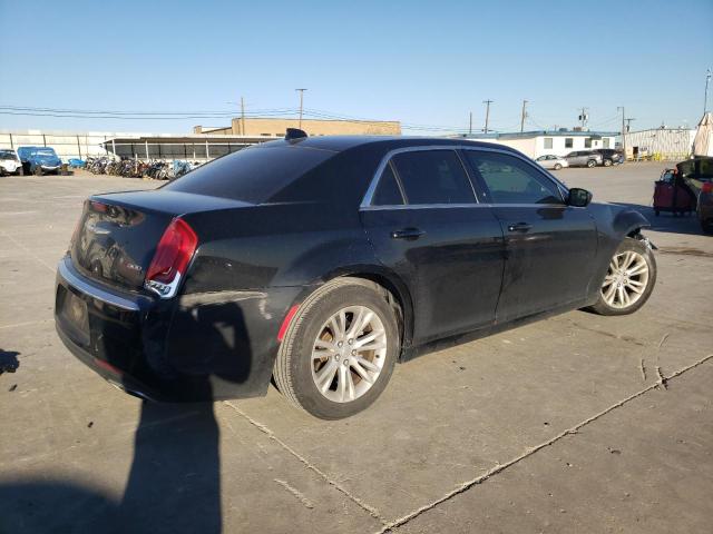 Photo 3 from auction – 2017 CHRYSLER 300 LIMITE with VIN 2C3CCAAG8HH516284