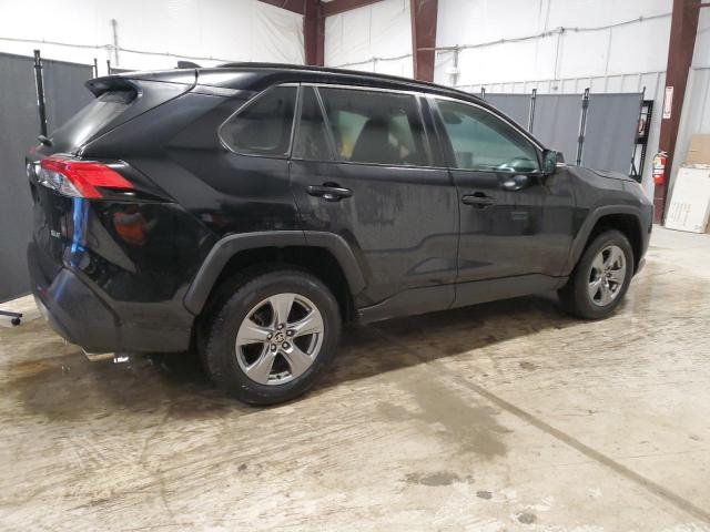 Photo 3 from auction – 2022 TOYOTA RAV4 XLE with VIN 2T3W1RFV7NC185764
