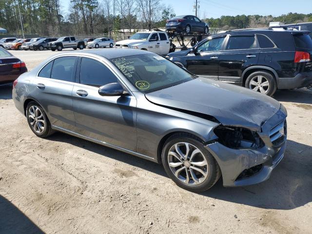 Photo 4 from auction – 2017 MERCEDES-BENZ C 300 with VIN 55SWF4JBXHU190854