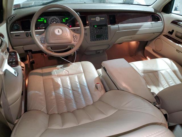 Photo 8 from auction – 2004 LINCOLN TOWN CAR E with VIN 1LNHM81W94Y683540