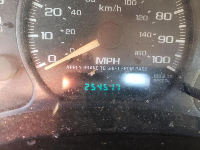 Photo 9 from auction – 2002 CHEVROLET SILVERADO with VIN 2GCEC19T221422732
