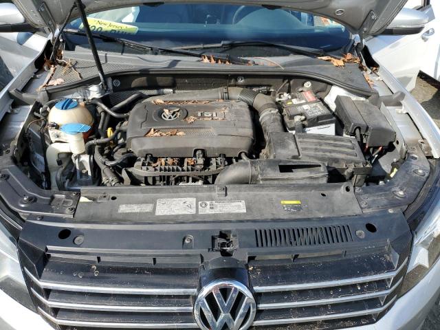 Photo 11 from auction – 2015 VOLKSWAGEN PASSAT S with VIN 1VWAS7A32FC015412