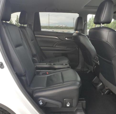 Photo 10 from auction – 2019 TOYOTA HIGHLANDER with VIN 5TDDGRFH1KS054566