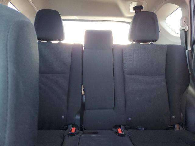 Photo 10 from auction – 2018 TOYOTA RAV4 LE with VIN JTMBFREV3JJ748415
