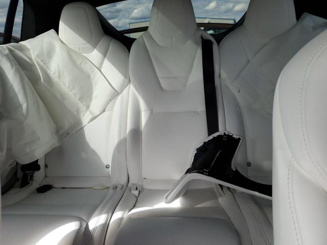 Photo 11 from auction – 2017 TESLA MODEL X with VIN 5YJXCAE28HF040605