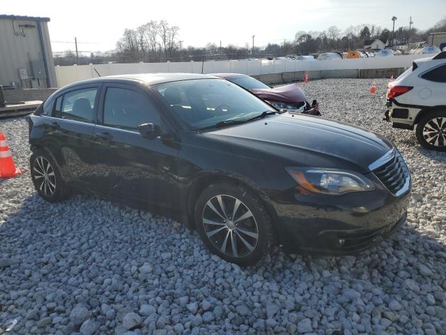 Photo 4 from auction – 2014 CHRYSLER 200 TOURIN with VIN 1C3CCBBG4EN186683