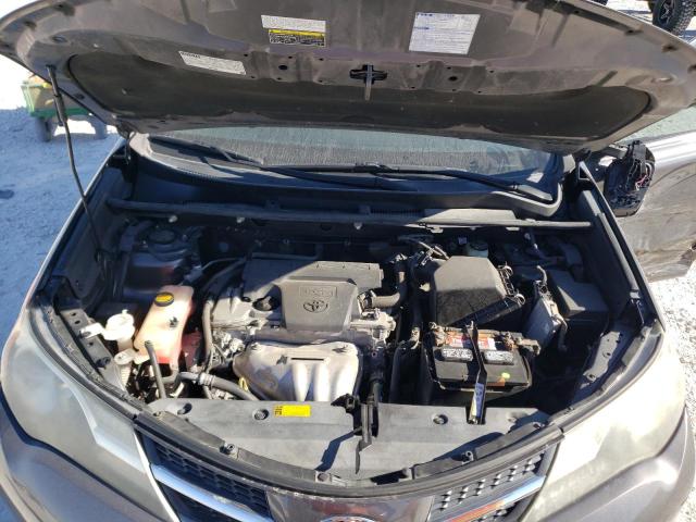 Photo 12 from auction – 2015 TOYOTA RAV4 LE with VIN 2T3ZFREV4FW165570