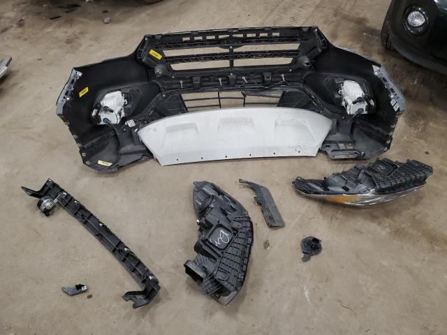 Photo 12 from auction – 2019 FORD ESCAPE with VIN 1FMCU9GD5KUC27108
