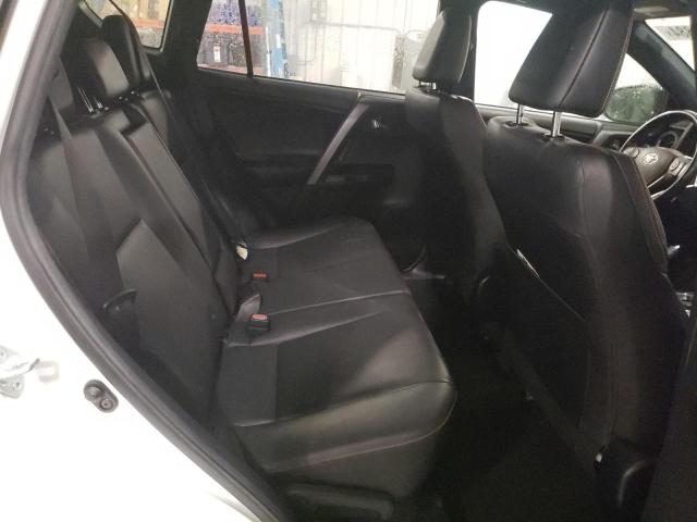 Photo 11 from auction – 2017 TOYOTA RAV4 SE with VIN JTMJFREV8HJ143764