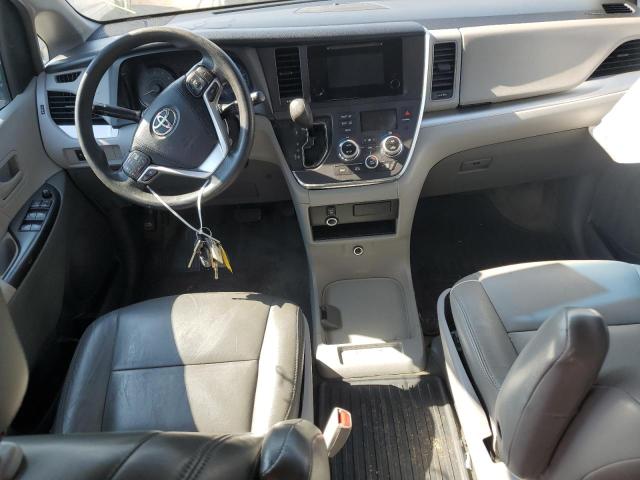 Photo 8 from auction – 2017 TOYOTA SIENNA with VIN 5TDZZ3DC8HS863611