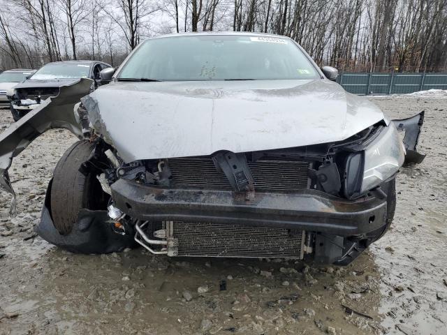 Photo 5 from auction – 2014 VOLKSWAGEN PASSAT S with VIN 1VWAT7A34EC067183